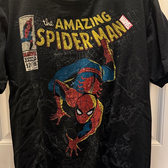 Marvel The Amazing Spider-Man Black T-Shirt from The Disney Store (XL) - Picture 2 of 5